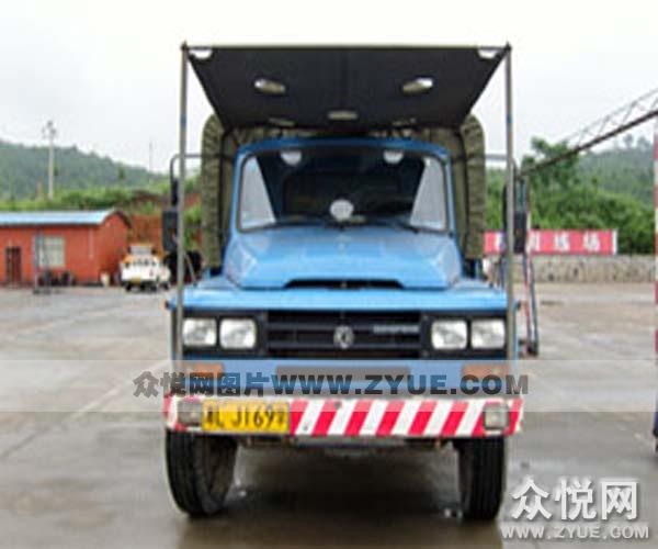 創(chuàng)業(yè)駕校教練車2